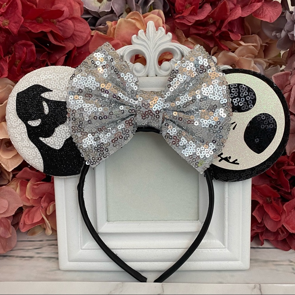 Minnie Mouse Nightmare Before Christmas Headband - Picture 2 of 11
